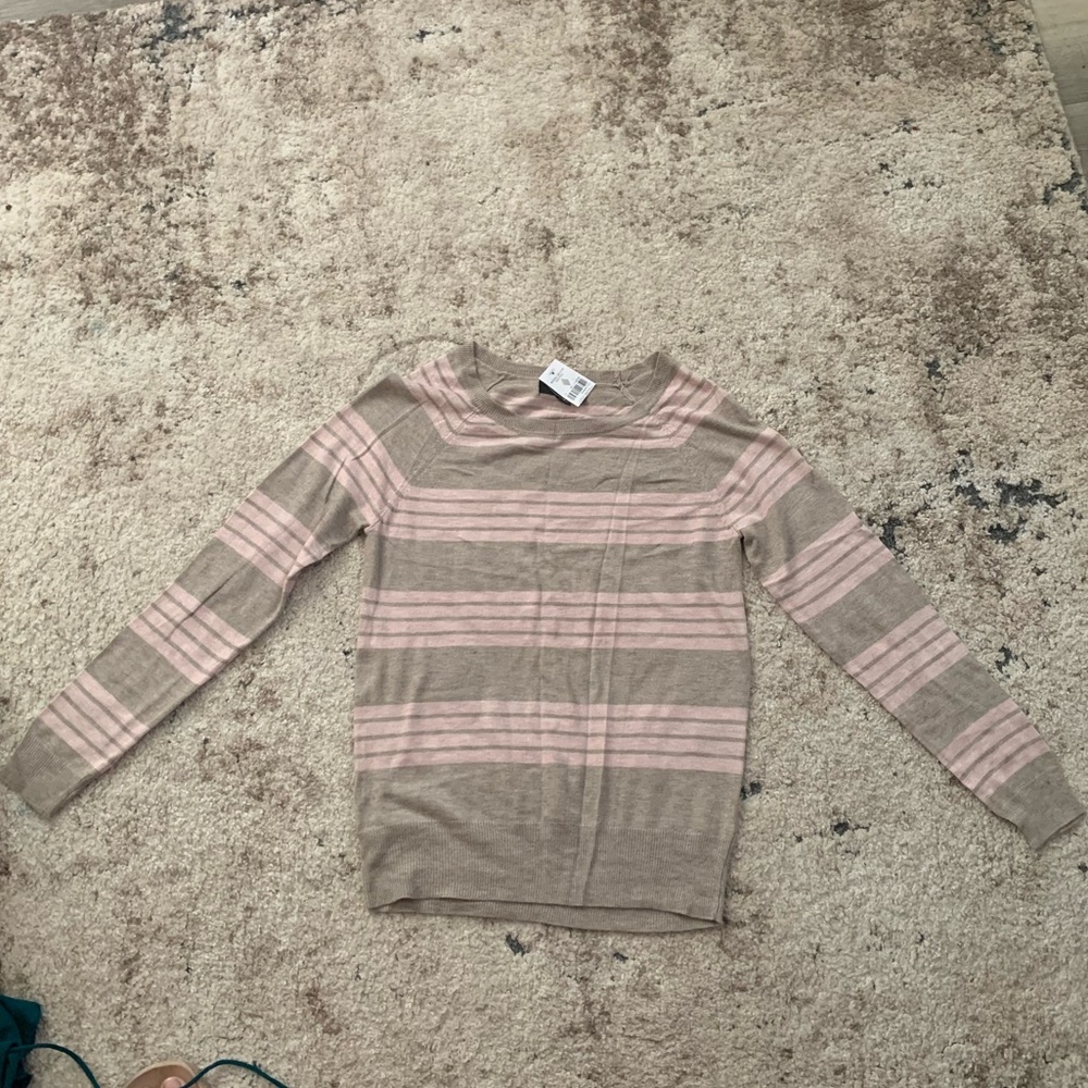 Long sleeve yellow and gray